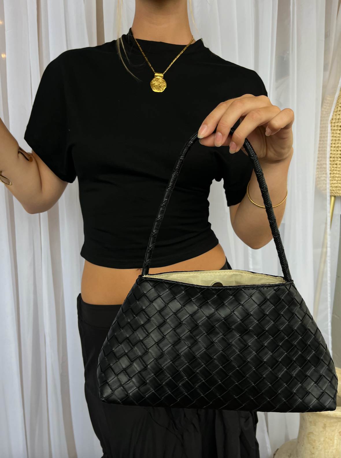 The Woven Shoulder Bag
